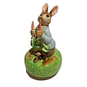 SCHMID 1977 BEATRIX POTTER PETER RABBIT MUSICAL FIGURINE IT'S A SMALL WORLD